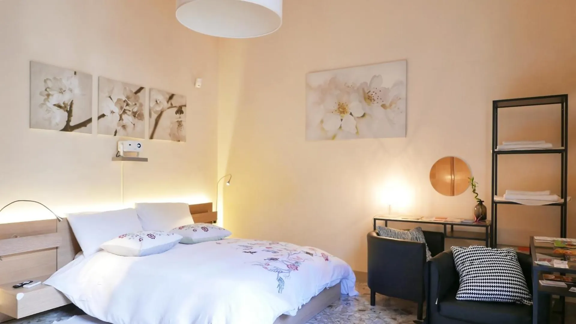 Three Rooms Messina