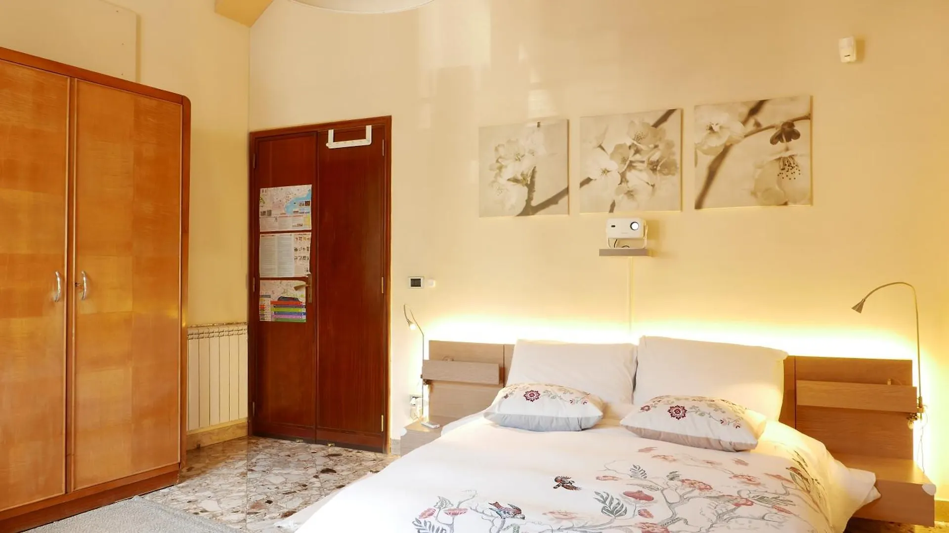 Guest house Three Rooms Messina