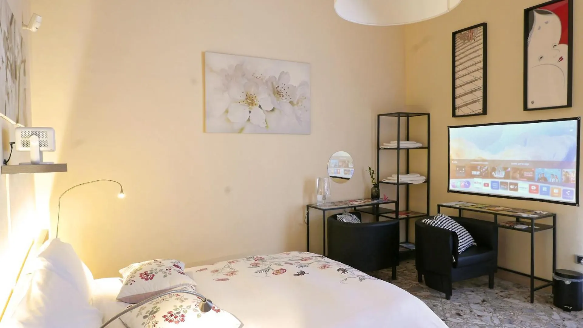 Three Rooms Messina Guest house