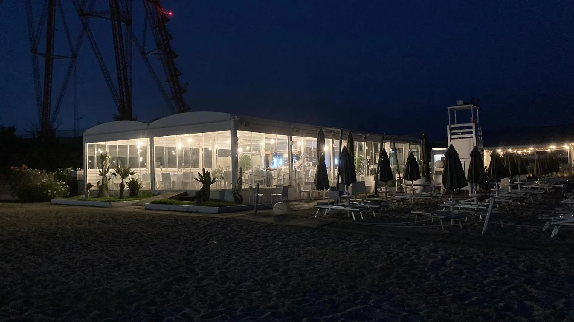 Three Rooms Mesina Italia